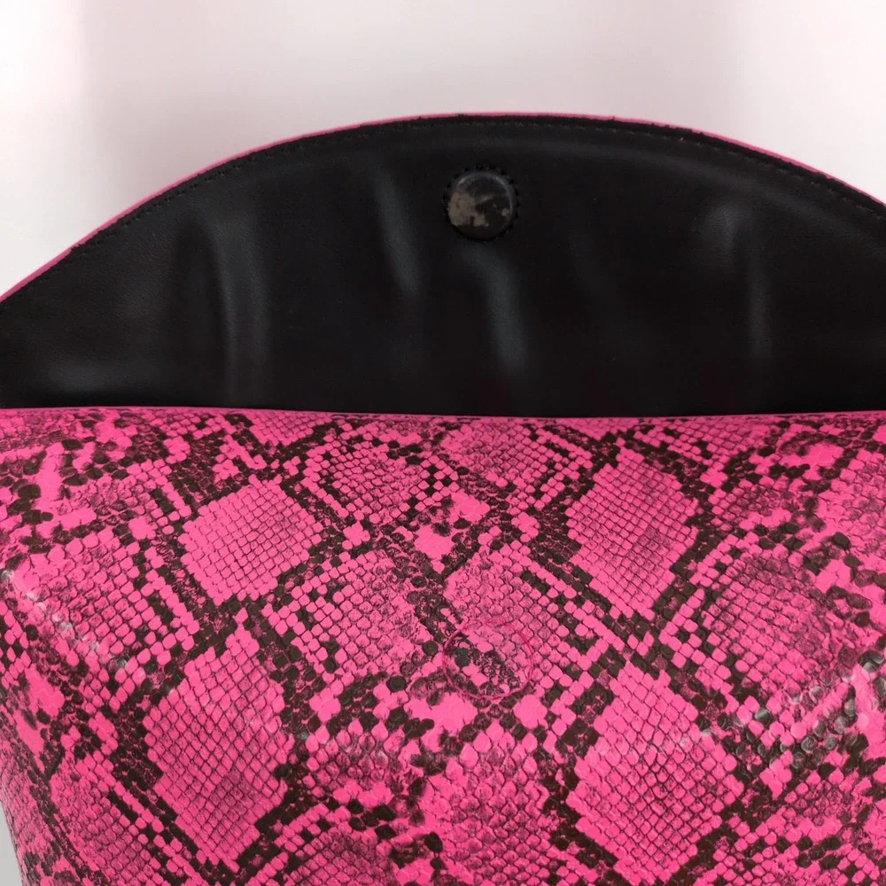 French Connection Lucy‎ Neon Pink Snakeskin Bucket Crossbody Bag NWT